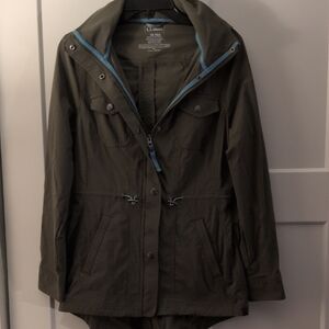 L.L. Bean Women's Utility Jacket in Olive with Blue Accents